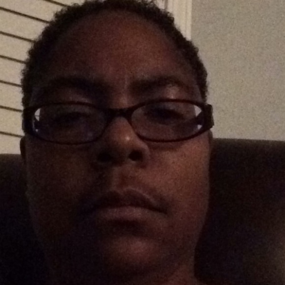 Meet your Posher, Cassandra